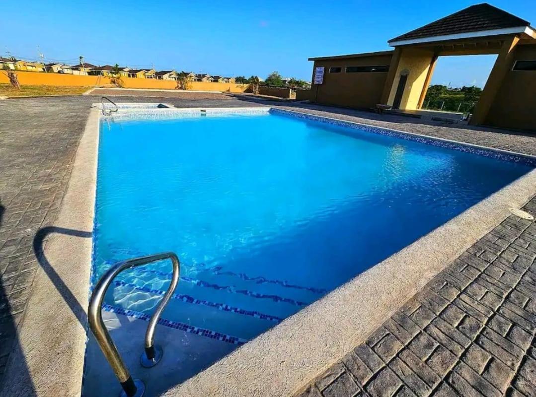 הוילה Old Harbour Bellarose At Colbeck ,Gated With Pool, Stylishly Modern מראה חיצוני תמונה